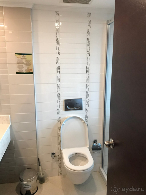 Очень достойный отель с некоторыми особенностями