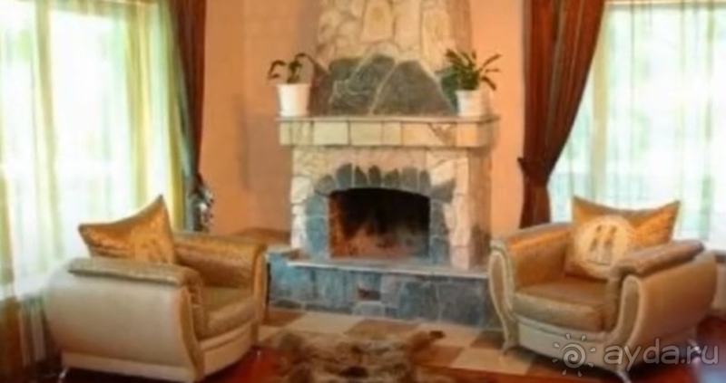 Бюджетно, но и в остальном очень среднее всё