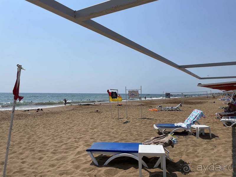 Замечательный отель 16+