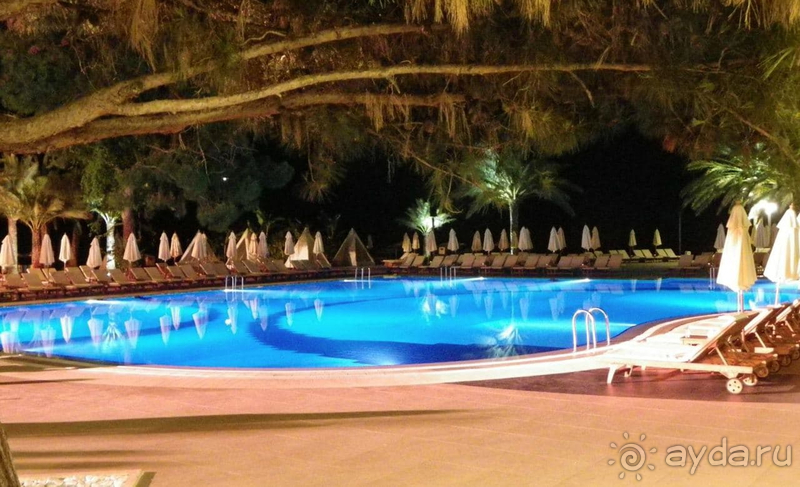 Использовали возможность, пока Турция открыта, и полетели отдыхать в Клаб Мед Пальмие в Кемере. 