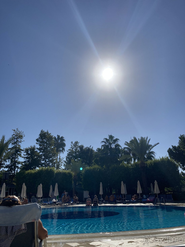 Отель был перегружен