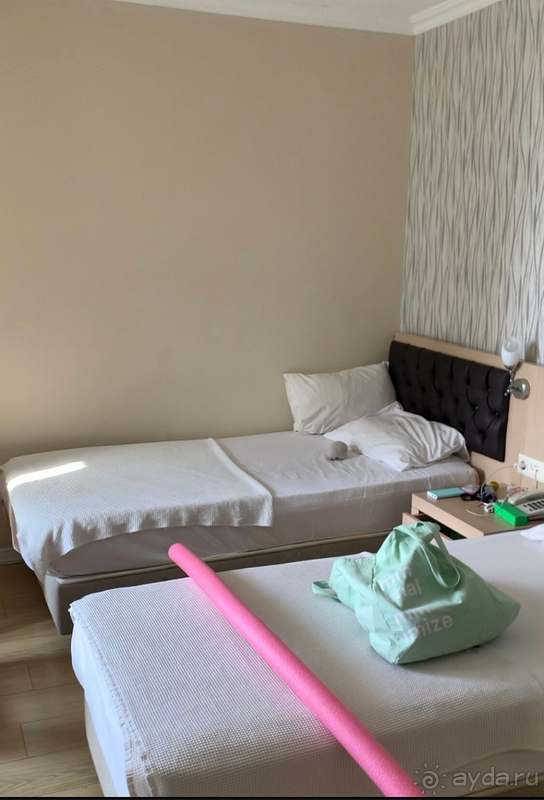 Это конечно совсем не 4 звёзды. Очень слабая тройка. 