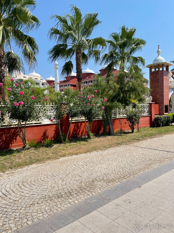 фото Royal Taj Mahal Hotel