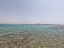 Шикарный отель с красивой территорией и питанием.