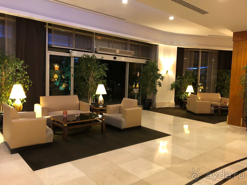 Спасибо отелю за хороший отдых, но капитальный ремонт прям требуется!