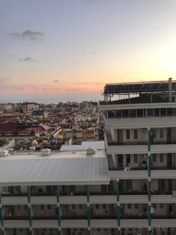 Отель совсем не тянет на четверку