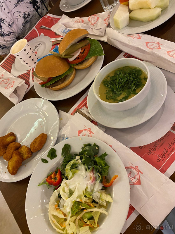 Отель отлично подходит для отдыха с детьми.