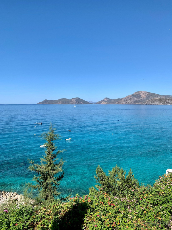 Отдыхом довольны, вернулись бы снова.