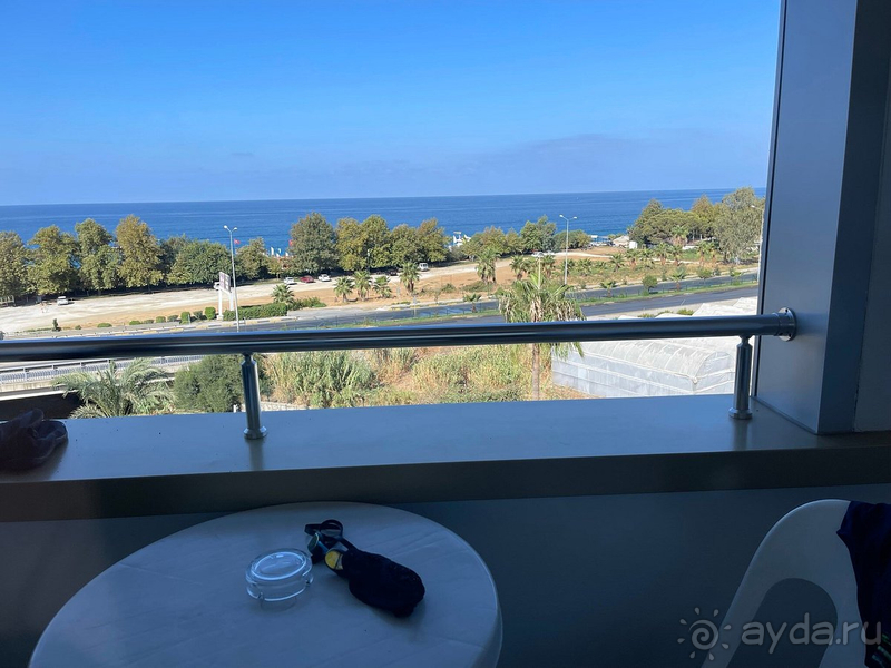 Остался доволен, думаю съезжу ещё раз из за пляжа, моря и соотношения цена/качество