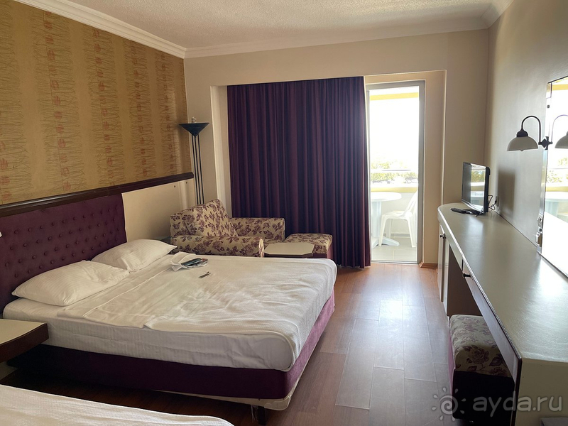 Остался доволен, думаю съезжу ещё раз из за пляжа, моря и соотношения цена/качество