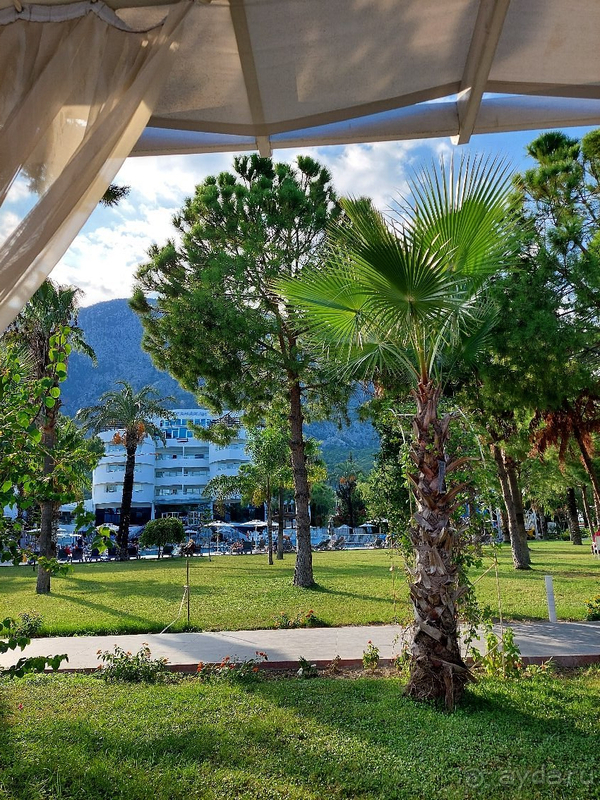 Отель за свои деньги очень даже неплохой.