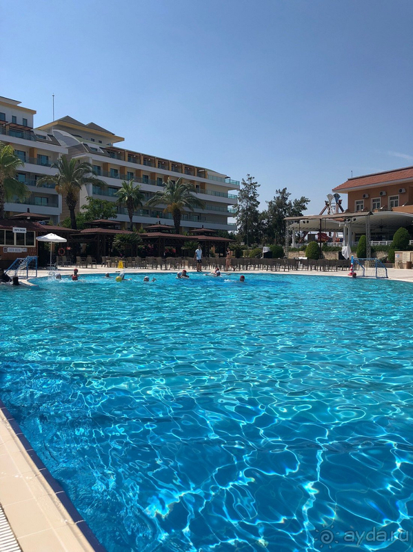 Отель очень старый