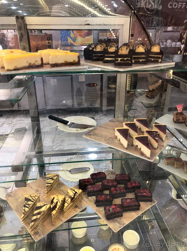 Отель очень старый