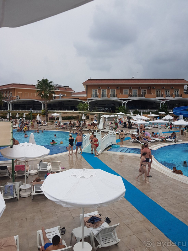 Хороший отель, на твердую четверку