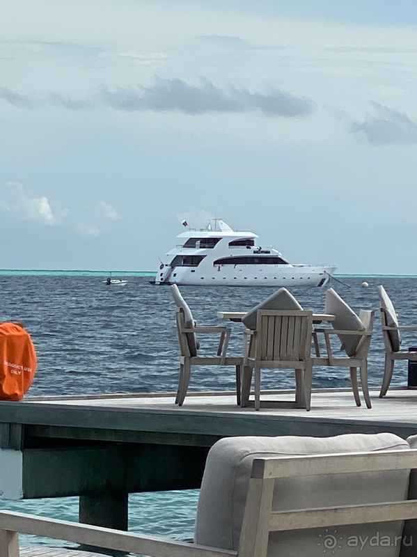 фото Vilamendhoo Island Resort