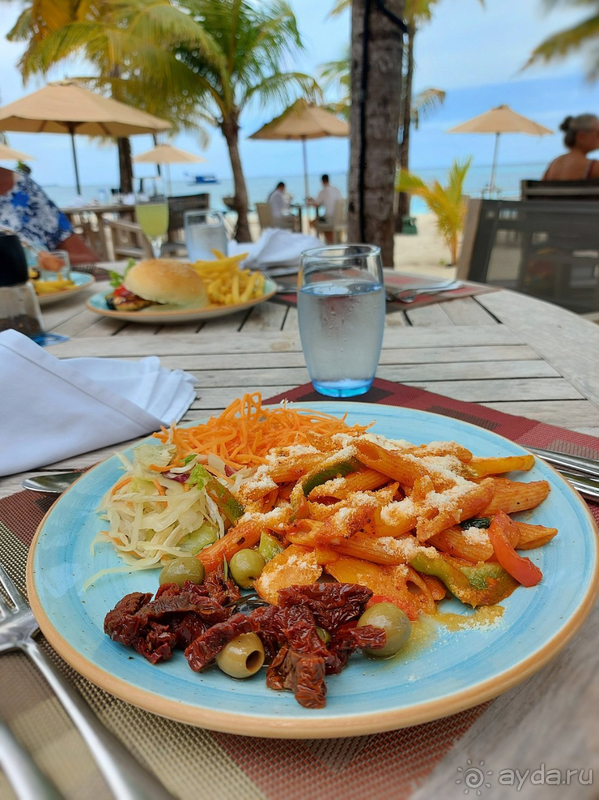 фото Kuredu Island Resort & Spa