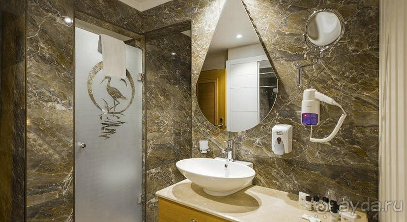 Внимательно отнеситесь к выбору отеля исходя из ваших предпочтений!