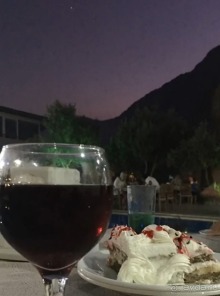 Отель тянет на 4, рекомендую непритязательным туристам.