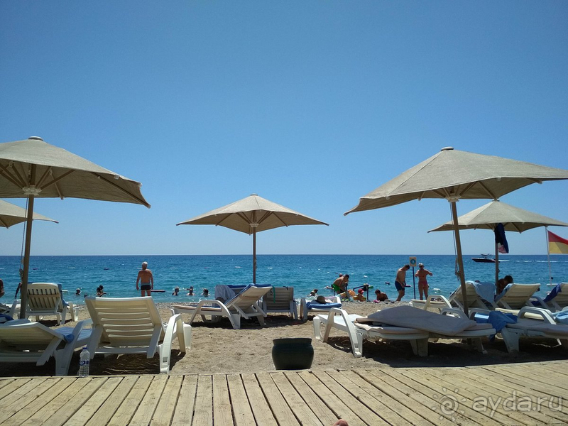 Цена тура очень завышена, качество услуг низкое!