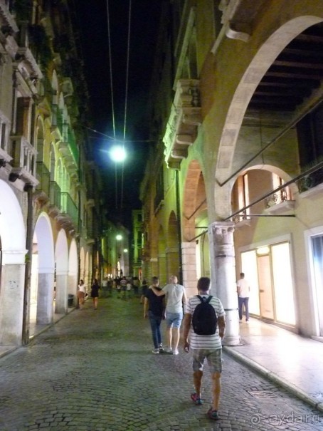 неожиданный Тревизо, называют его маленькой Венецией неожиданный Тревизо, называют его маленькой Венецией