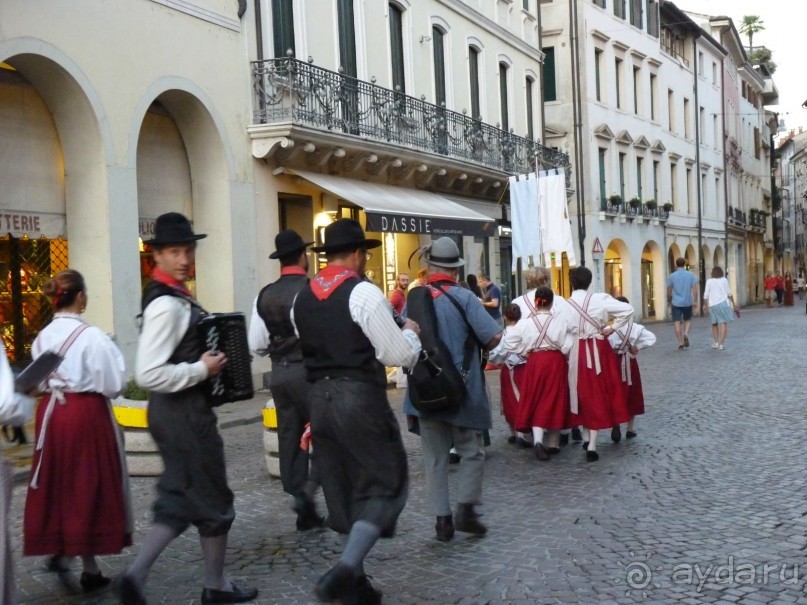 неожиданный Тревизо, называют его маленькой Венецией