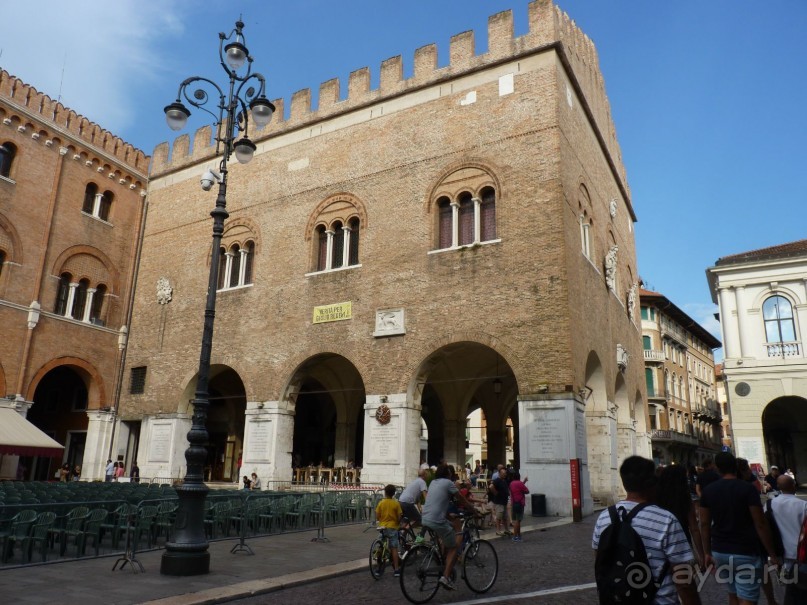 неожиданный Тревизо, называют его маленькой Венецией