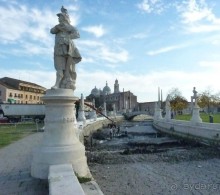 Перед Рождеством отдых на термальном курорте. Прогулка по Падуе. 