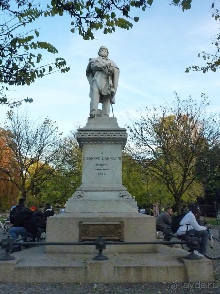 Перед Рождеством отдых на термальном курорте. Прогулка по Падуе. 