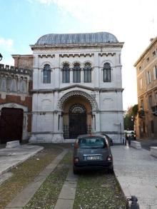 Перед Рождеством отдых на термальном курорте. Прогулка по Падуе. 