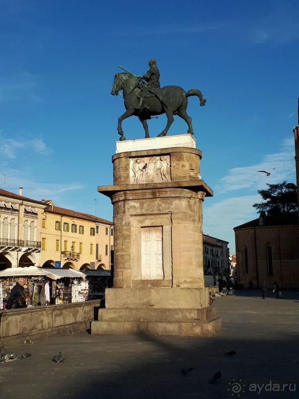 Перед Рождеством отдых на термальном курорте. Прогулка по Падуе. 