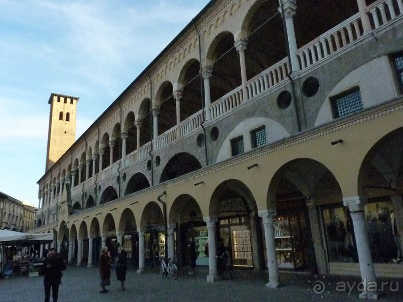 Перед Рождеством отдых на термальном курорте. Прогулка по Падуе. 