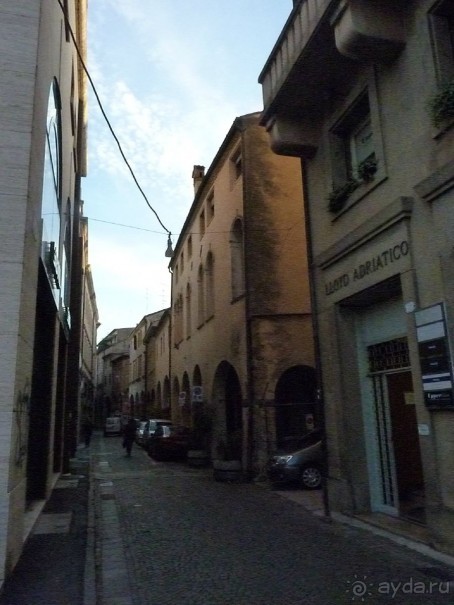 Перед Рождеством отдых на термальном курорте. Прогулка по Падуе. 