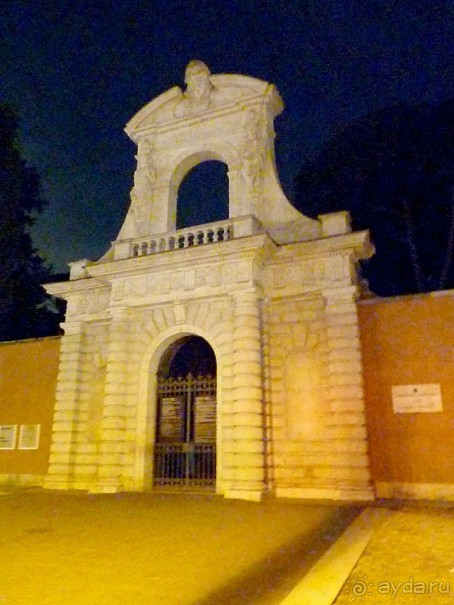 Путешествие перед Рождеством, на поезде из Москвы в Рим и далее с остановками....  четыре дня в Риме