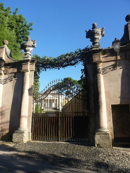 Часть 3. А впереди еще Италия и др. 