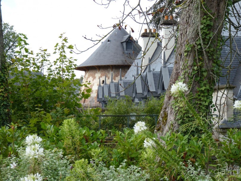 По садам и замкам большой компанией или какими могут быть парки