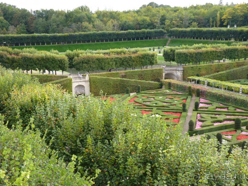 По садам и замкам большой компанией или какими могут быть парки