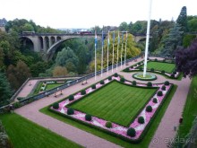 По Садам и Замкам большой компанией