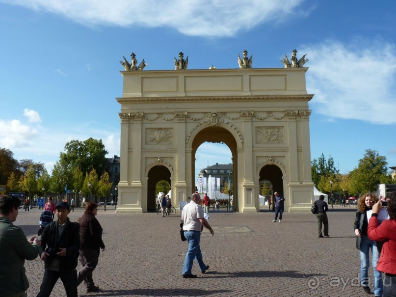 По Садам и Замкам большой компанией