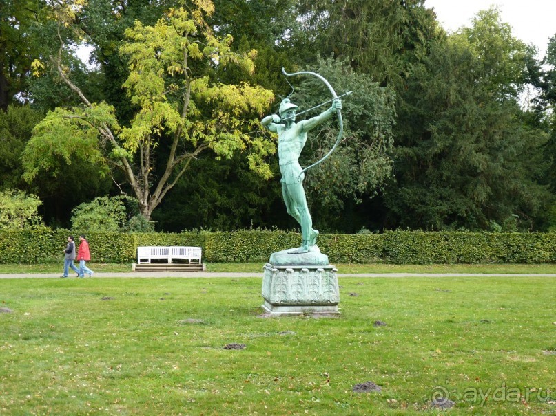 По Садам и Замкам большой компанией