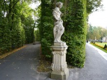 По Садам и Замкам большой компанией