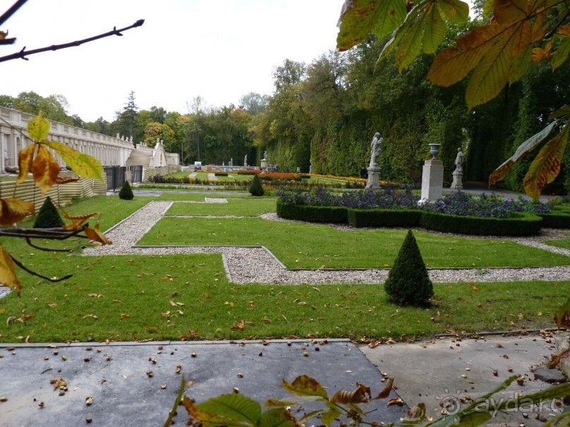 По Садам и Замкам большой компанией