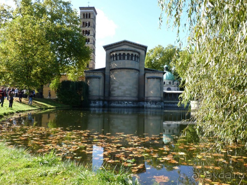 По Садам и Замкам большой компанией