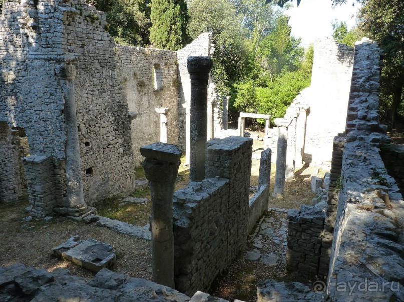 Бриуны! А что это за штучка....