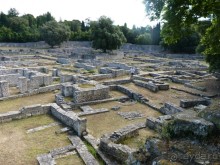 Бриуны! А что это за штучка....