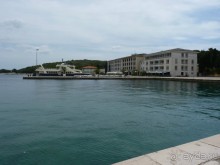 Бриуны! А что это за штучка....