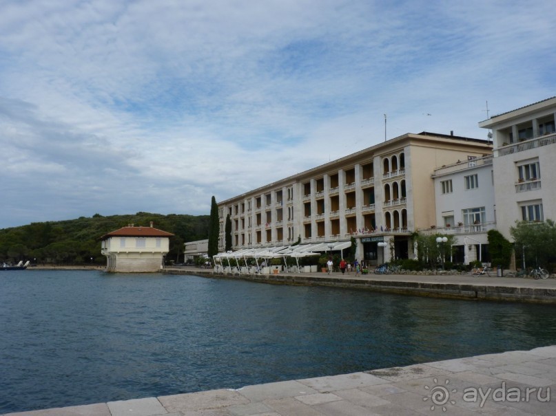 Бриуны! А что это за штучка....