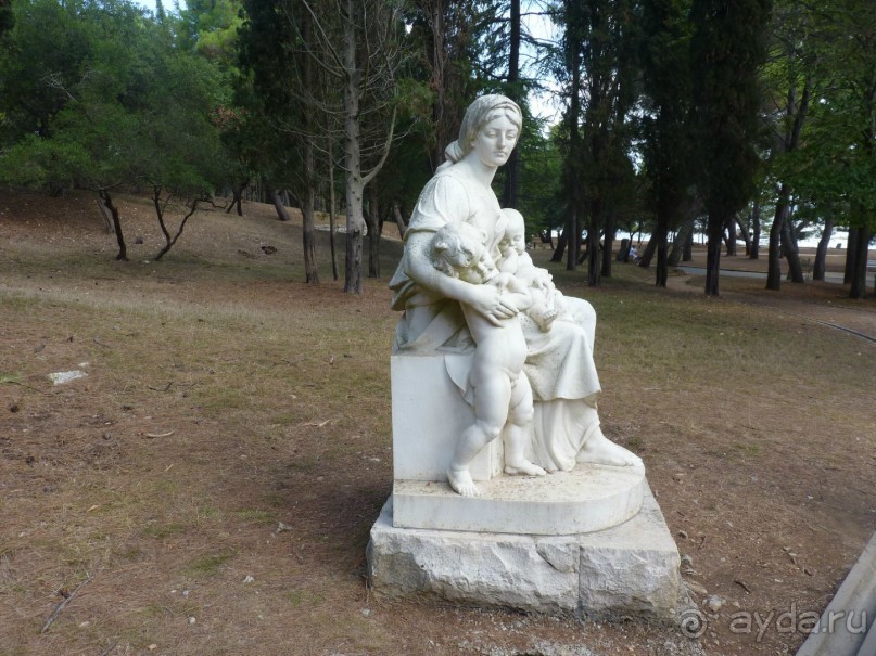 Бриуны! А что это за штучка....