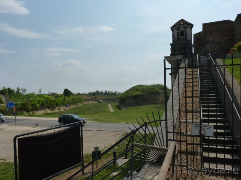 Идеальный город ждет туристов. Palmanova