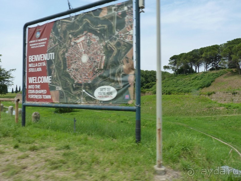 Идеальный город ждет туристов. Palmanova