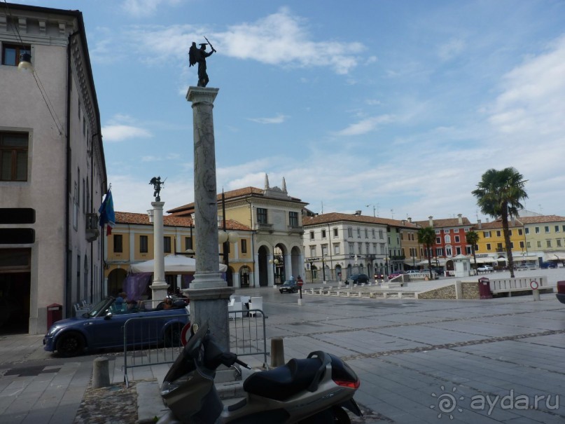 Идеальный город ждет туристов. Palmanova